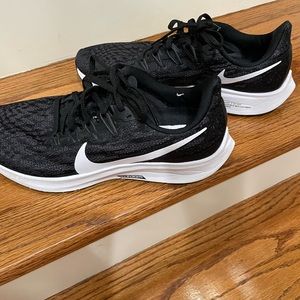 Nike Women sneakers